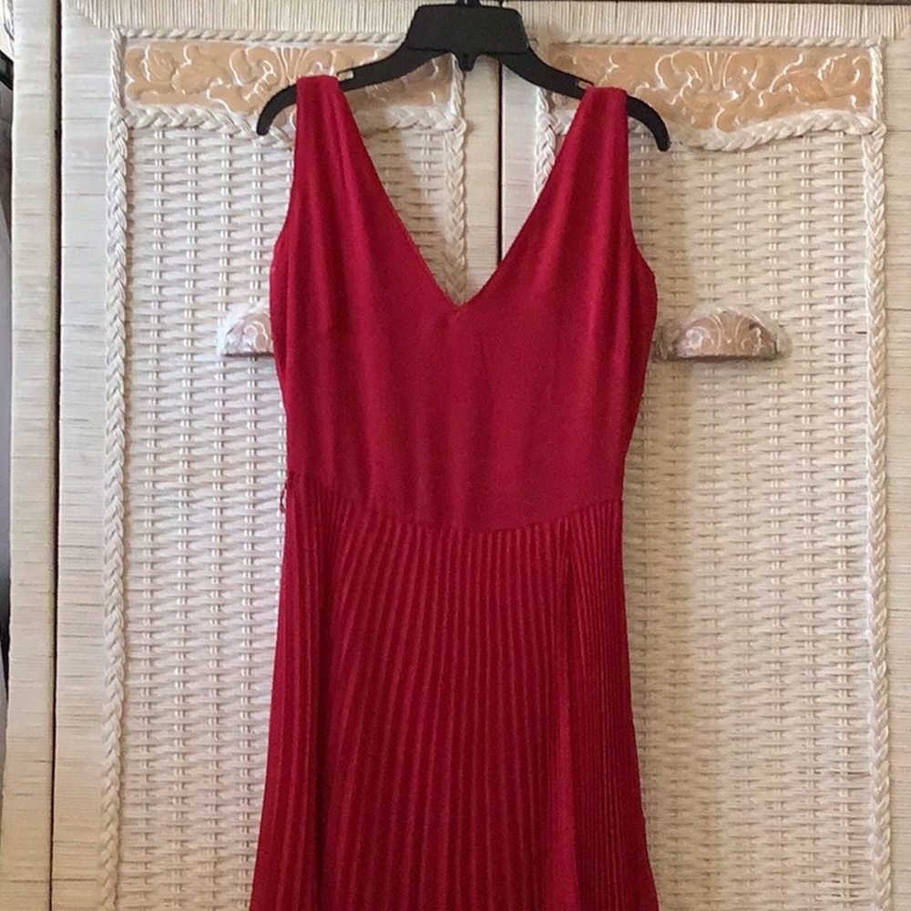 Gorgeous Red Dress 🖤🖤❤️NWT by WHBM - Picture 4 of 13